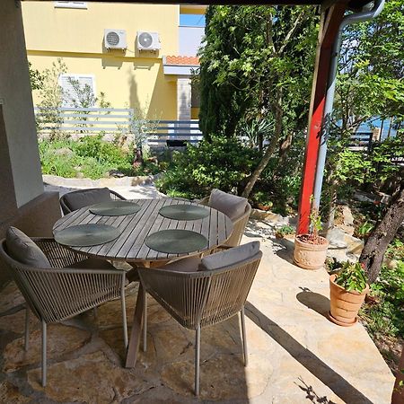 Holiday Home Baricevic Posedarje Bagian luar foto